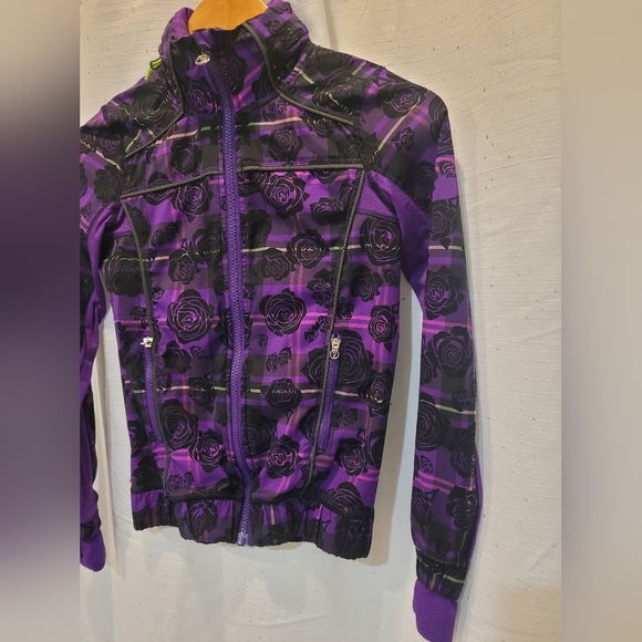 IVIVVA Sz 10 by Lululemon Lightweight Jacket - Picture 6 of 10
